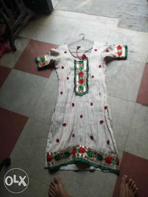 Women's White And Green Salwar