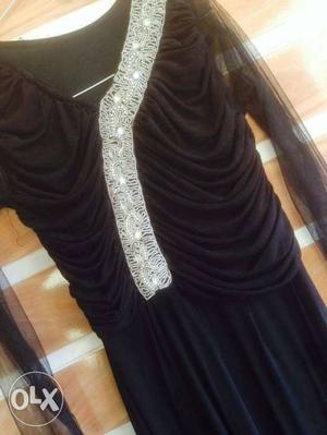 Beautiful black long gown. Size:free.