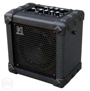 Beta alvin 10 watts guitar amplifier. It has 4-band eq,