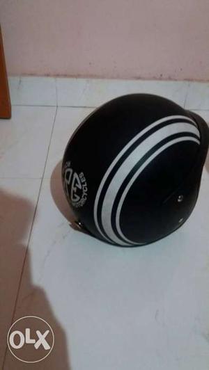 Black And White Striped Half-face Motorcycle Helmet