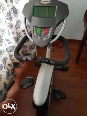 Electronic Excercise Cycle with Backrest.. In