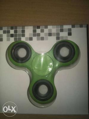 Green And Black 3-lobed Fidget Hand Spinner