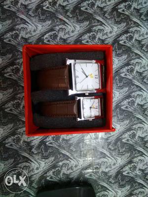 New unused a set of 2watches