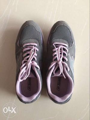 Original Lotto brand shoes for women in unused condition for