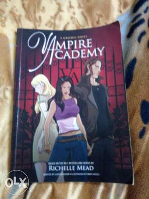 Richelle Mead's - Vampire Academy A Graphic Novel