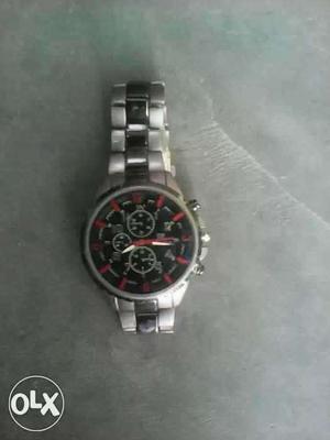 Round Grey Chronograph Watch With Link Band