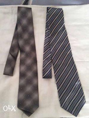 Two unused tie for men