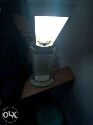 White Reading Lamp / table lamp