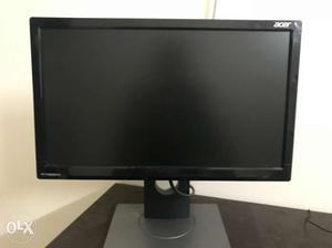 Acer Flat Screen Monitor with Hydraulic Feature