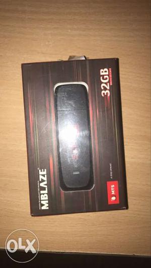 Black Mblaze 32GB USB Flash Drive