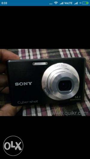 Black Sony Point-and-shoot Camera Screenshot