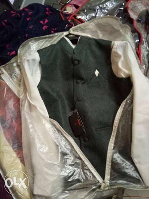 Jacket,shirt. Blezer, 3piece suit, 2piece shuit