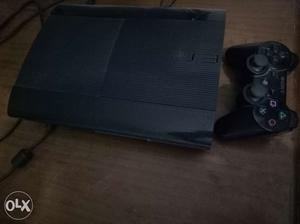 PS3 12GB console with 1 remote in a very good