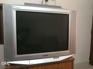 Sony 29" flat tv, 8years old, with woofers, very