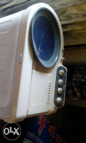 White And Blue Top Load Clothes Washer