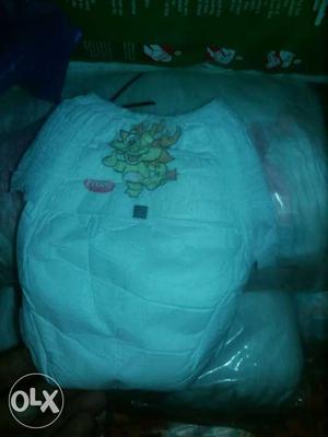 White Disposable Diaper free Home delivery