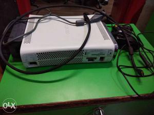 Xbox 360, one wired controller, HDMI cable,