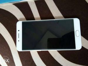 1 month old, a brand new OPPO F1 PLUS 4gb RAM,