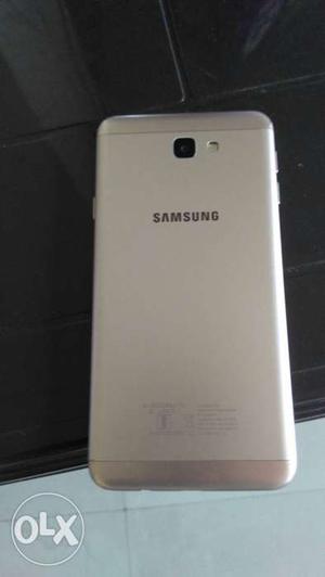 4 and half mont old samsung on nxt 32 gb with