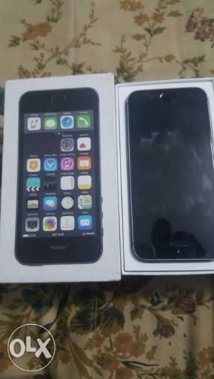 5s 16 GB Apple genuine charger and box Call