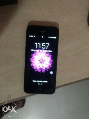 Black iPhone 5,16 GB. In very good condition.