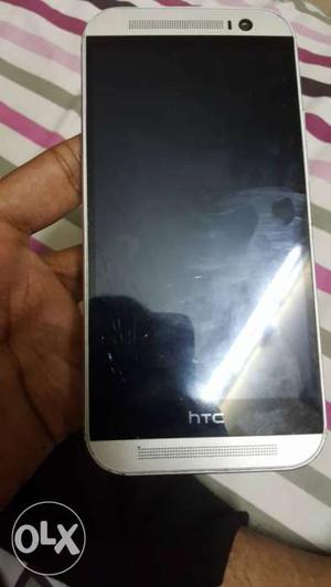 Htc one m8 4g handset with box in mint condition