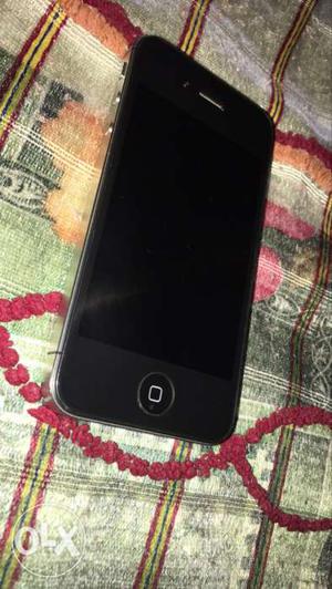 IPhone 4s in excellent condition. With charger