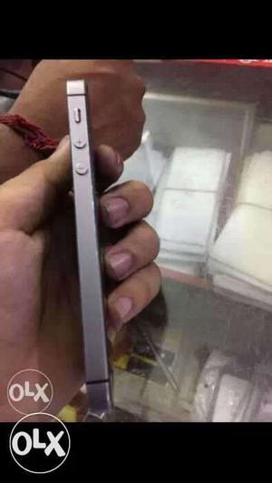 Iphone 5s 16gb1year old ek dum perfect condition