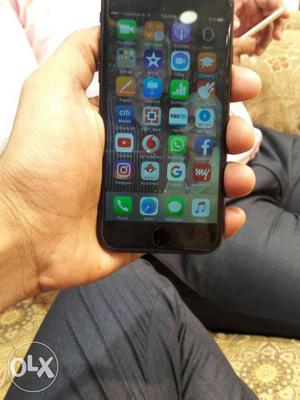 Iphone 7 mat black 1 month old no scrath with