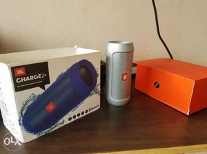 Jbl charge 2+ The speaker is in brand new