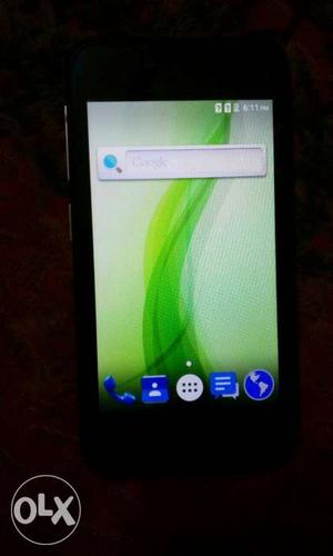 Lyf mobile 100% good condition with ear phone and