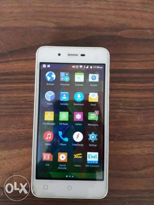 Micromax canvas spark 8mpx camera one year old