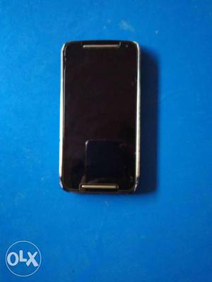 Moto G2. In VerYGood Condition. Hard Back Cover & 16 GB