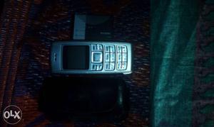 Nice phone good condition phone and batary, and
