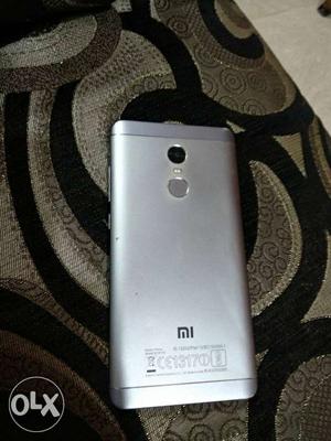 Redmi note 4 64gb 4gb 6 mnth old only with