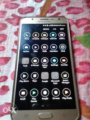 Samsung Galaxy J7,jst 4 month old,urgent sell