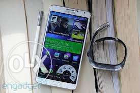 Samsung Galaxy Note 3 smartphone with 5.70-inch