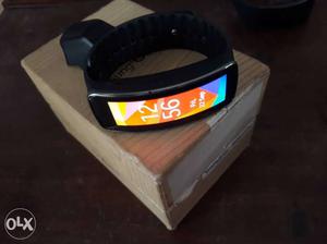 Samsung gear fit excellent condition...