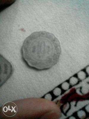 10 paise ()coin and 5 paise coin ()