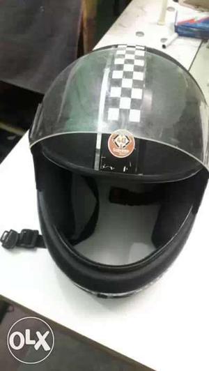 Black And White Full-face Motorcycle Helmet