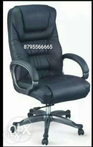 Brand new heavy Office hydrolic chair with steel base