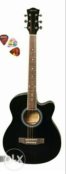 It's a new peti pack acoustic guitar plz..
