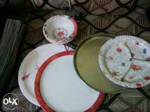 Plastic Plates And Bowls Set