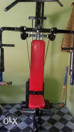 Red And Black Lat Pulldown Machine