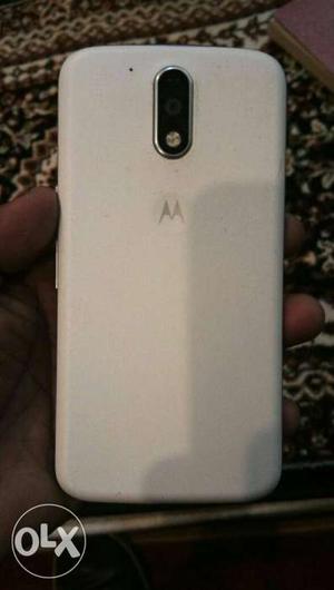 Sale or exchange of Moto g4 plus only 5 months