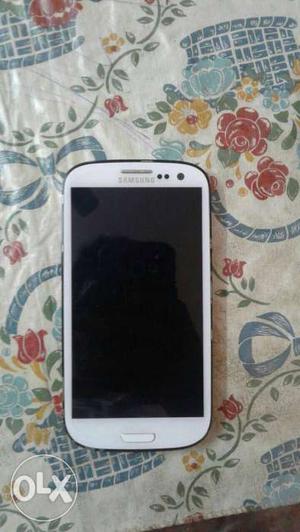 Samsung S3 Neyo 1 year old. No complaints. Box &