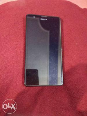 Selling Sony Xperia zr with 2 premium covers and