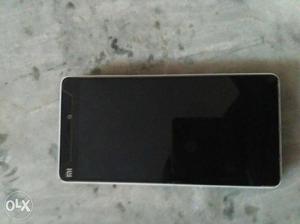 Very good condition phone urjent sell no bargening