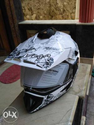 Brand new Helmet, Vega White