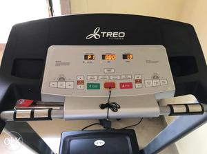 Johnsons' Treo Threadmill Professional Highend with 10